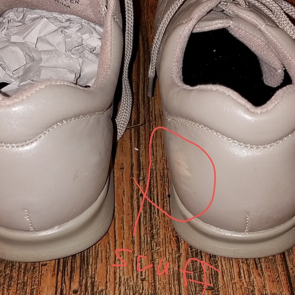 Drew womens shoes, size 8 WW - Picture 2 of 6